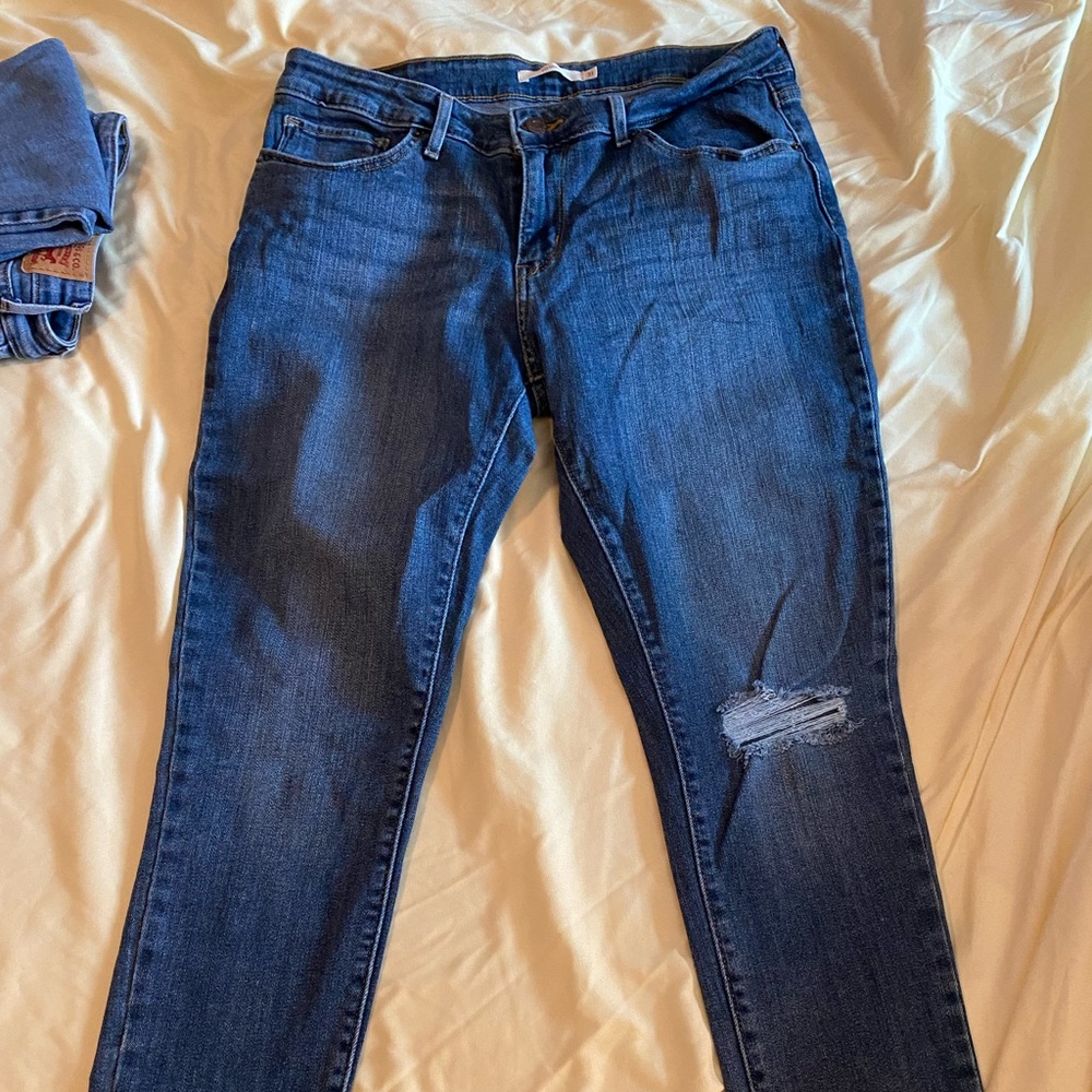 Levi’s Women’s 711 Skinny Jeans